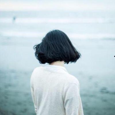 扣扣背影图片简约欧美,扣扣背影下的时尚演绎