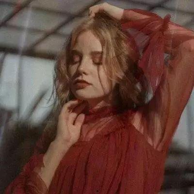 吊带欧美冷门图片大全,探寻吊带服饰的欧美冷门时尚风潮